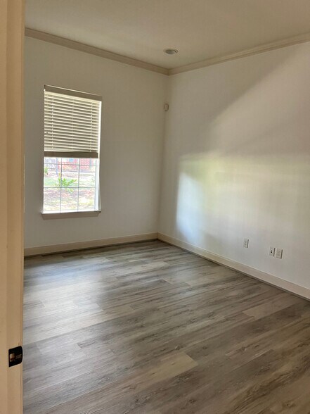 More Photos Of 4501 Cartwright Rd, Missouri City Medical For Lease