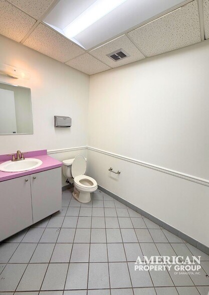 More Photos Of 410 4th Ave E, Bradenton Medical For Lease