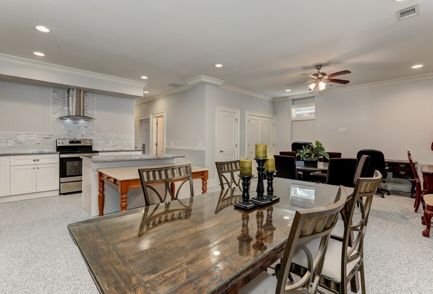 More Photos Of 2972 Lookout Pl NE, Atlanta Office Residential For Sale