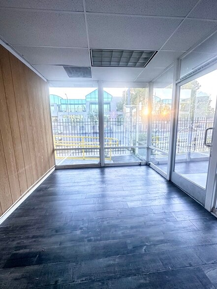 More Photos Of 4120 Lankershim Blvd, North Hollywood Auto Dealership For Lease