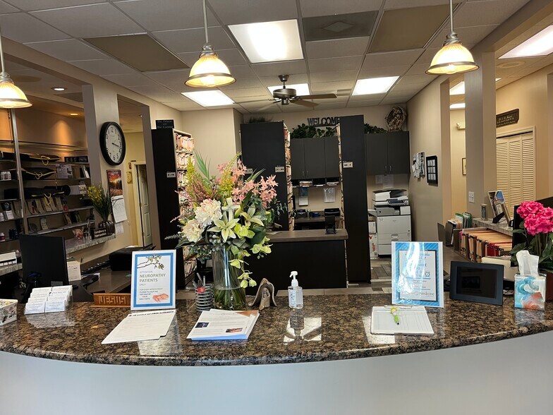 More Photos Of 14522 University Point Pl, Tampa Medical For Sale