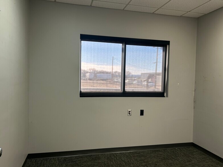 More Photos Of 207 Causeway Blvd, La Crosse Industrial For Sale