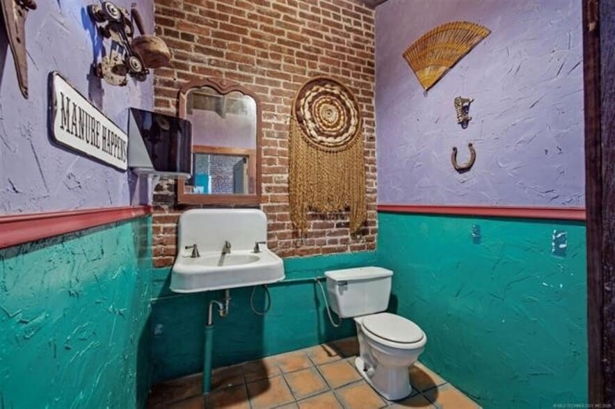 More Photos Of 108 W Main St, Hominy Storefront Retail Office For Sale