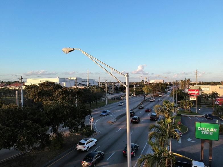 More Photos Of 13981 S Dixie Hwy, Miami Unknown For Lease