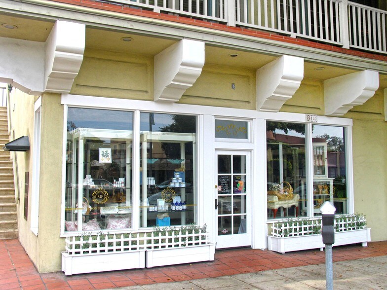 More Photos Of 908-912 Montana Ave, Santa Monica Storefront Retail Office For Lease