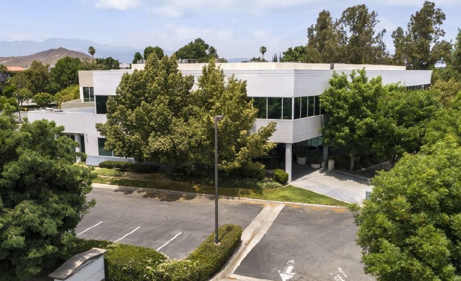 Primary Photo Of 4351 Latham St, Riverside Office For Lease