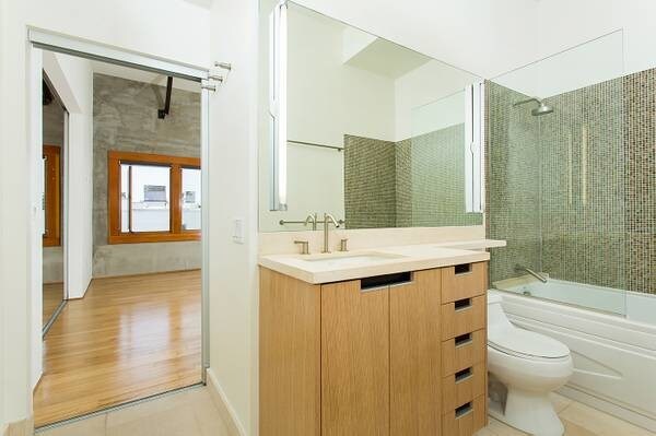 More Photos Of 8 Brooks Ave, Venice Apartments For Lease