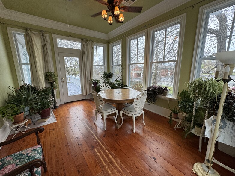 More Photos Of 224 W Chickasaw St, Tahlequah Hospitality For Sale