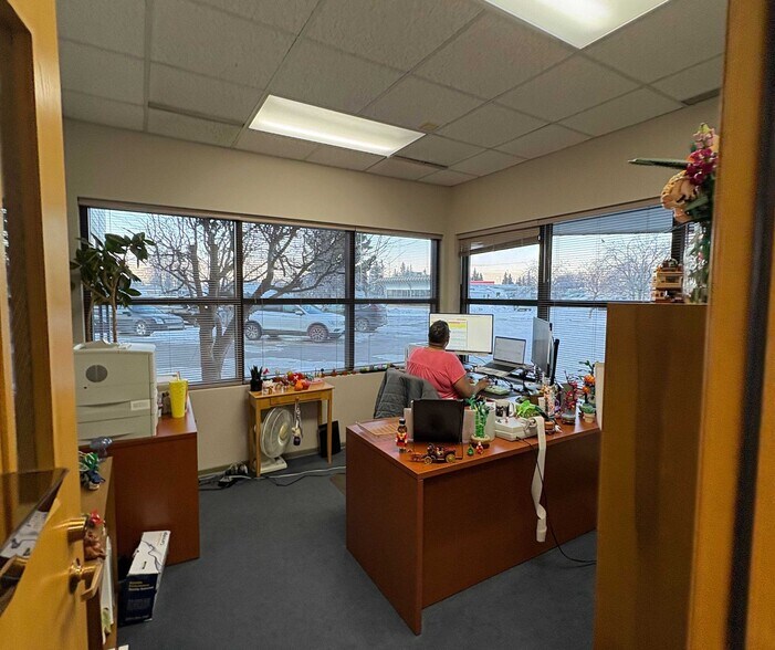 More Photos Of 1401 Rudakof Cir, Anchorage Office For Sale