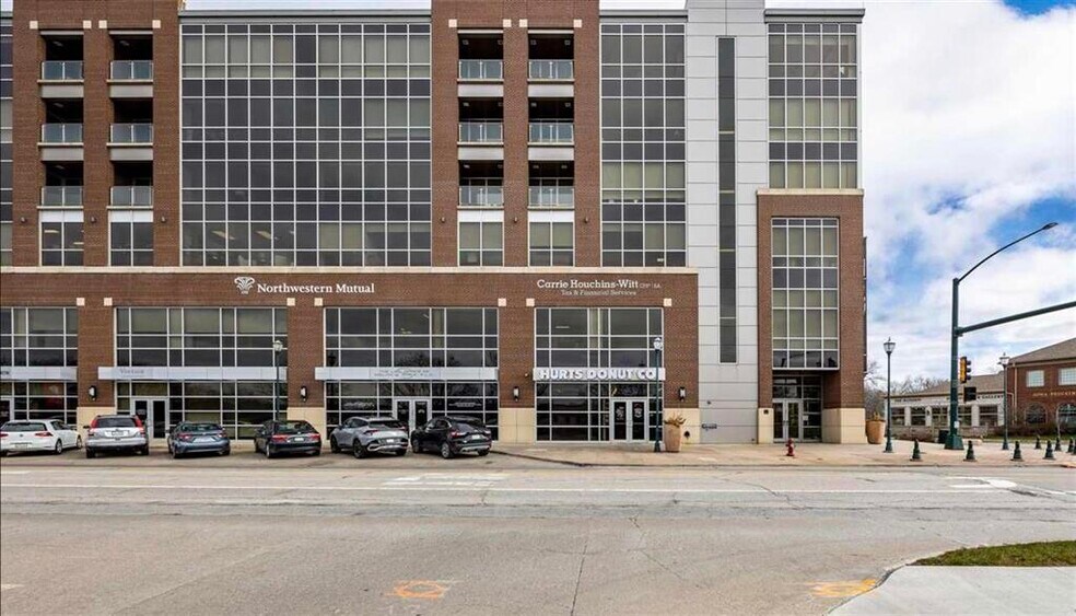 More Photos Of 1301-1303 5th St, Coralville Office For Lease