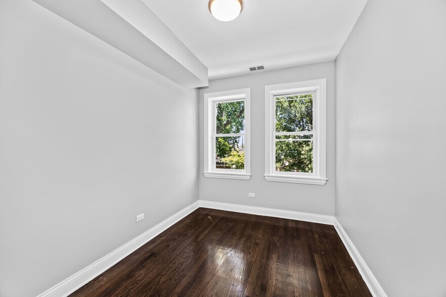 More Photos Of 2209 N Mango Ave, Chicago Apartments For Sale