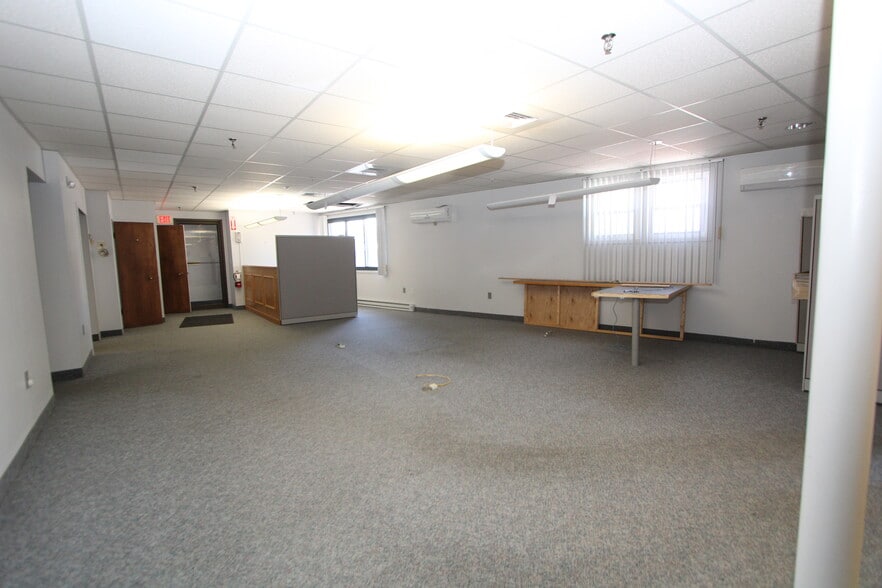 More Photos Of 7 Henry St, Worcester Warehouse For Sale