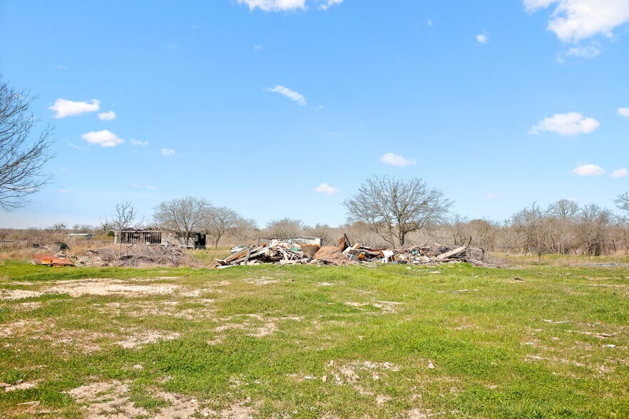 More Photos Of 5075 Highway 21, San Marcos Warehouse For Sale