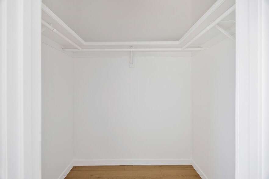 More Photos Of 10905 Dalerose Ave, Inglewood Multifamily For Sale