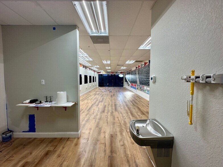 More Photos Of 701 JC Center Ct, Port Charlotte Storefront Retail Office For Sale