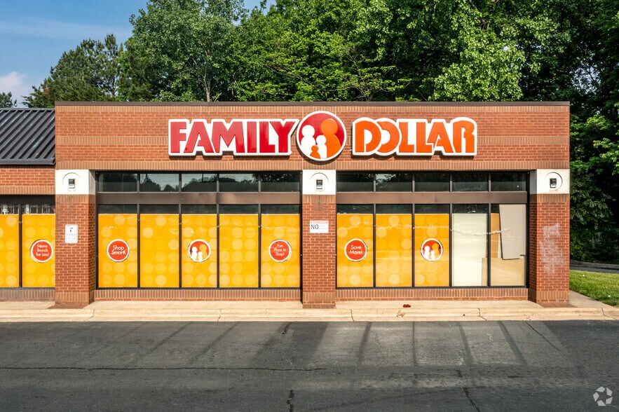 More Photos Of 6701 N Tryon St, Charlotte General Retail For Sale