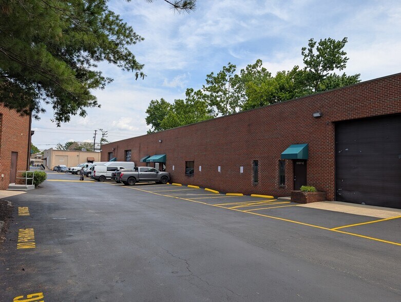 More Photos Of 5113-5123 Berwyn Rd, College Park Unknown For Lease