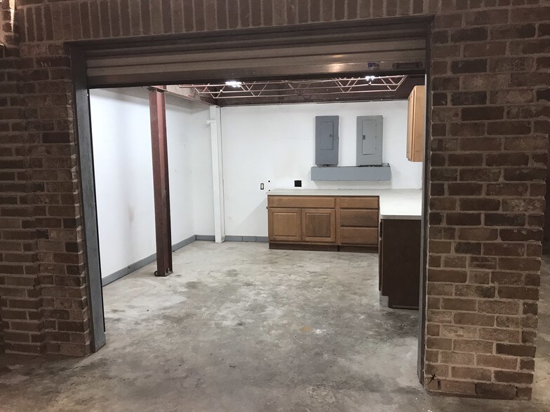 More Photos Of 3823 Fm 1128 Rd, Pearland Light Distribution For Lease