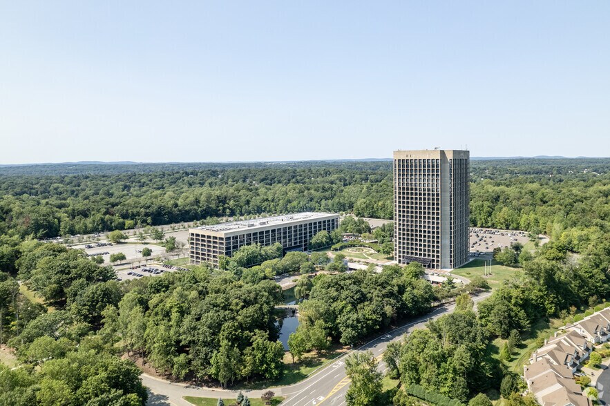 More Photos Of 1 Blue Hill Plz, Pearl River Coworking Space