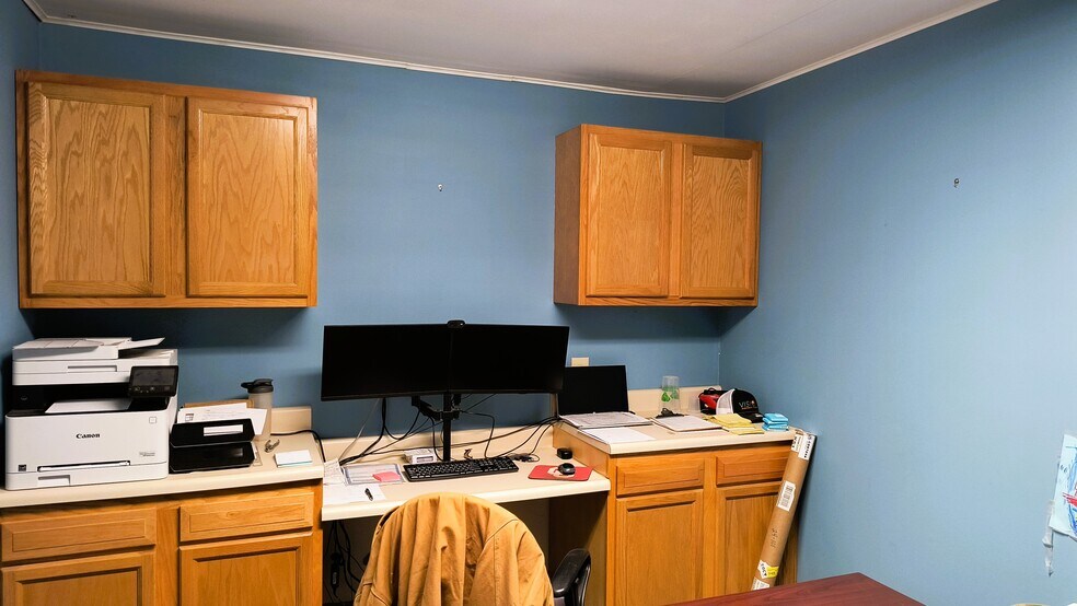 More Photos Of 853 KS-19 Hwy, Larned Warehouse For Sale