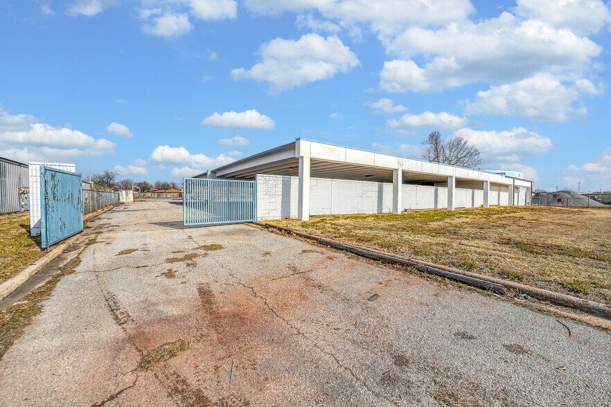More Photos Of 6725 NW Atlanta Ave, Lawton Industrial For Lease