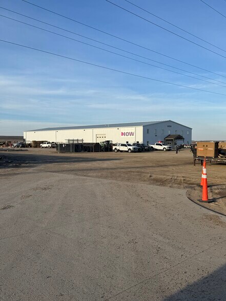More Photos Of 309 24th Ave SW, Watford City Industrial For Sale