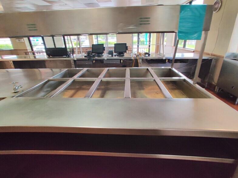 More Photos Of 17721 NW 27th Ave, Miami Gardens Restaurant For Lease