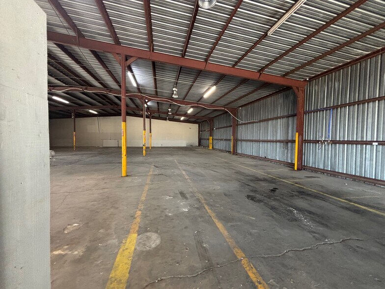 More Photos Of 2211 - 2217 Engineers Rd, Belle Chasse Unknown For Lease