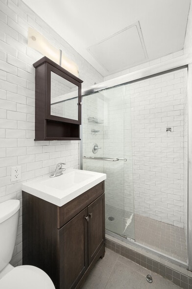 More Photos Of 141 Lexington Ave, New York Apartments For Sale