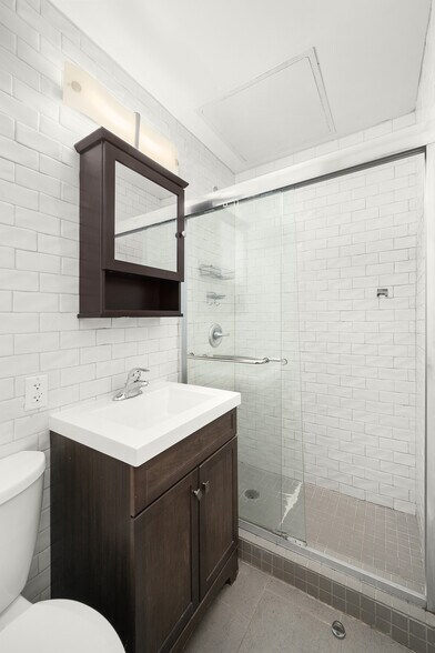 More Photos Of 141 Lexington Ave, New York Apartments For Sale