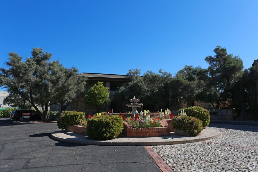 More Photos Of 6300 E El Dorado Cir, Tucson Office For Lease