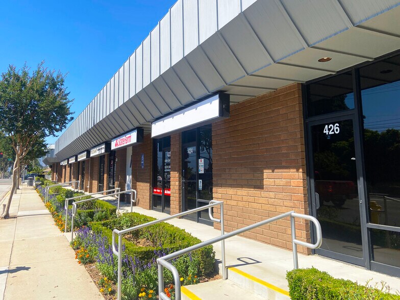 More Photos Of 400-424 S Grand Ave, Covina Office For Lease