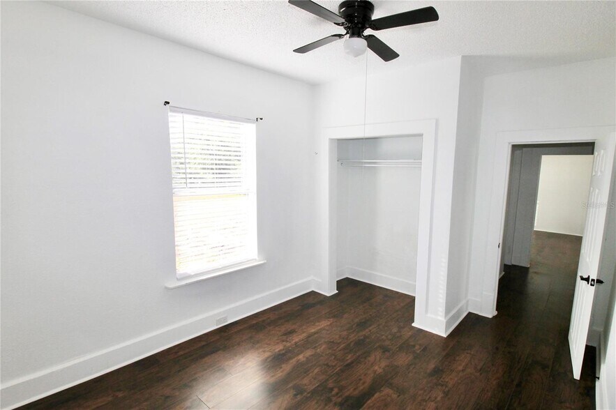 More Photos Of 610 Dundee Rd, Dundee Storefront Retail Residential For Lease