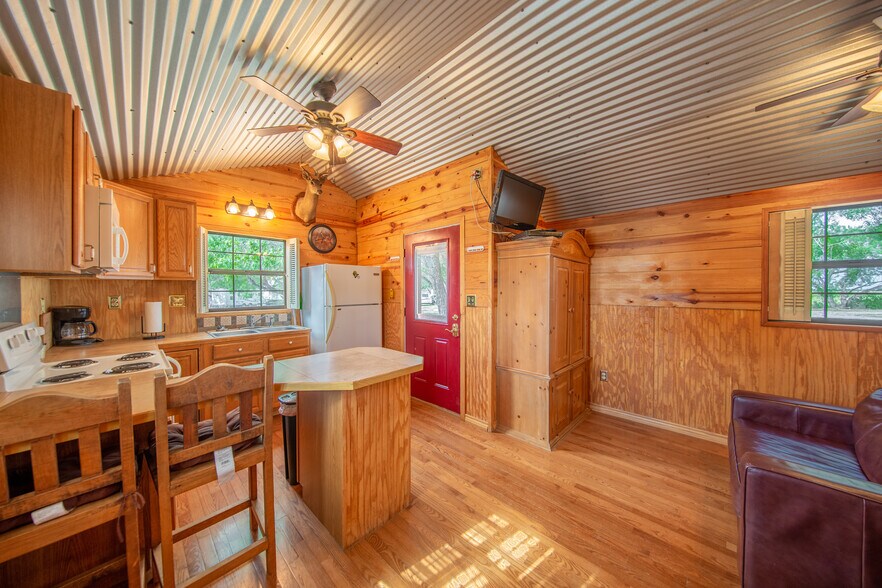 More Photos Of 2393 S Highway 37, Three Rivers Trailer Camper Park For Sale