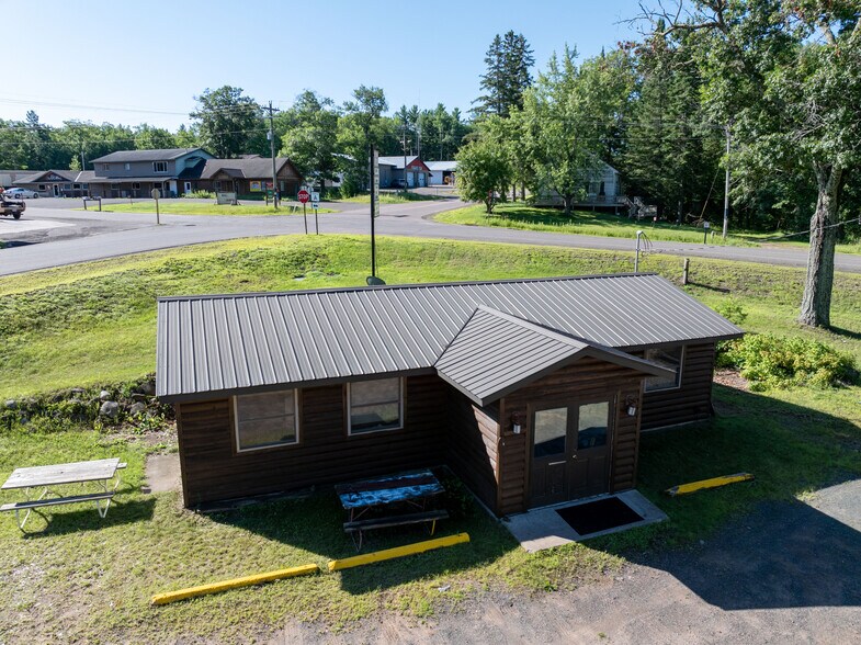 More Photos Of 28407 County Road H, Webster Restaurant For Sale