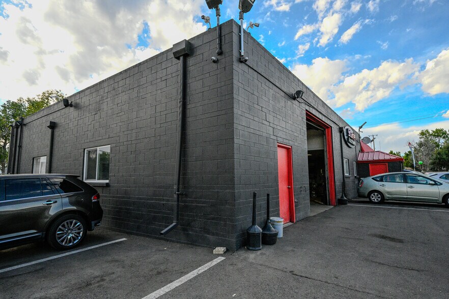 More Photos Of 7190 Newton St, Westminster Auto Dealership For Sale
