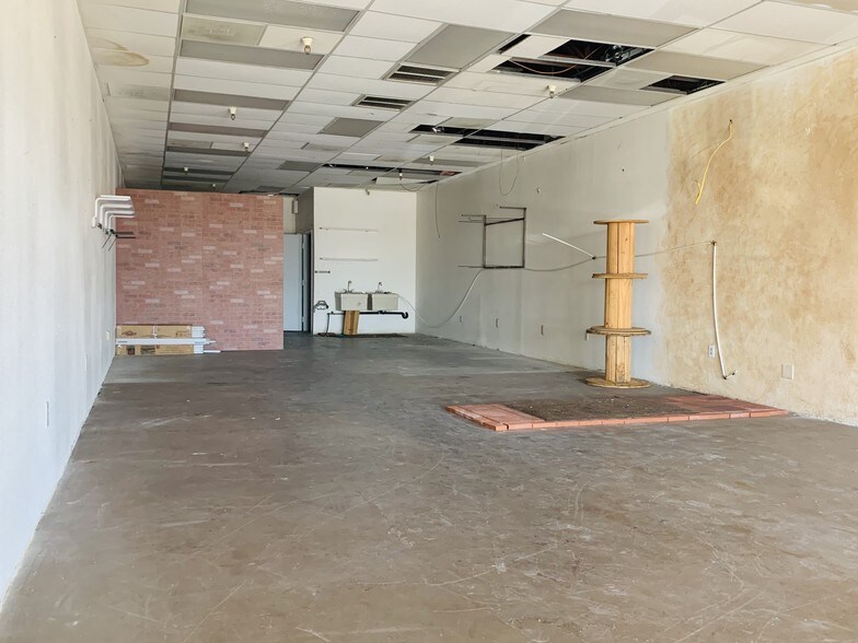 More Photos Of 4300-4410 W Union Hills Dr, Glendale Unknown For Lease