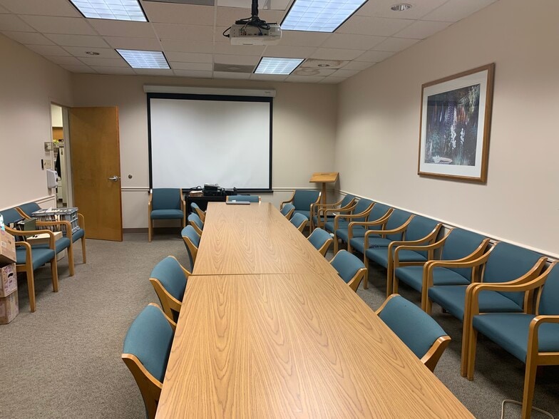 258260 E Garrison Blvd, Gastonia, NC 28054 Retail For Lease