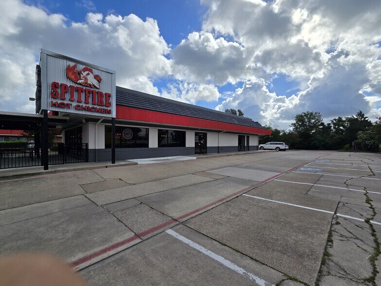 More Photos Of 4232 Highway 6 N, Houston Fast Food For Sale