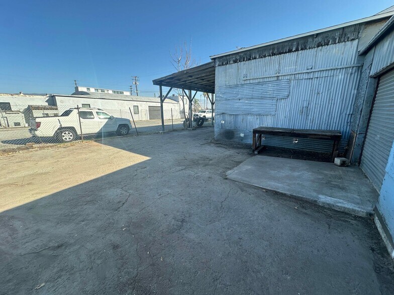More Photos Of 456 S I St, San Bernardino Warehouse For Sale