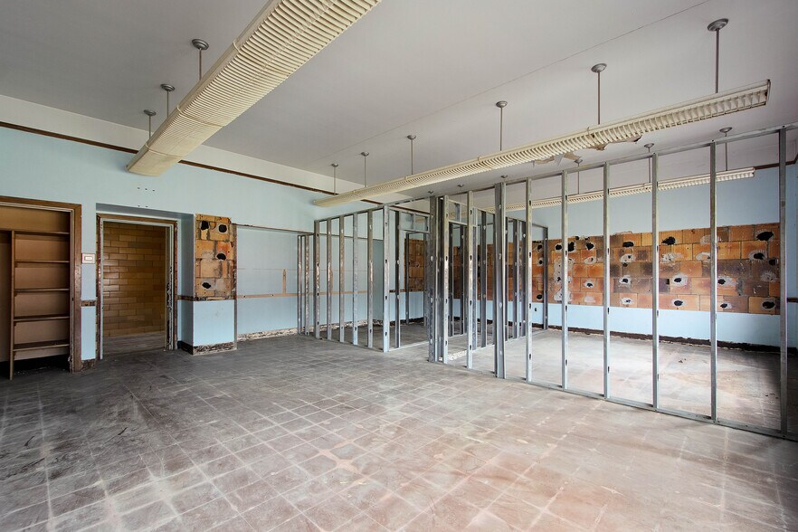 More Photos Of 838 Joffre Cherry Valley Rd, Burgettstown Self Storage For Sale