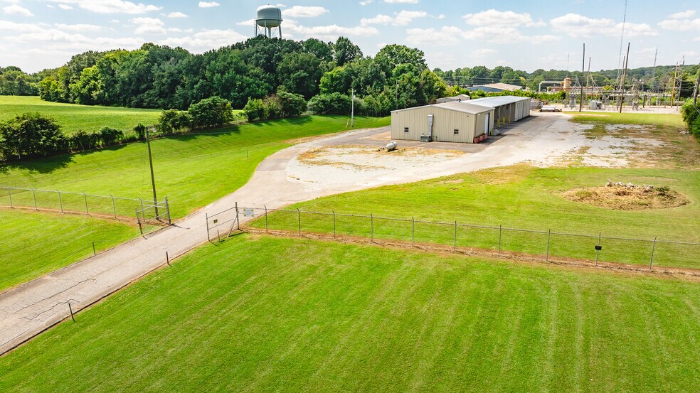 More Photos Of 397 Old Salem Rd, Martin Industrial For Sale