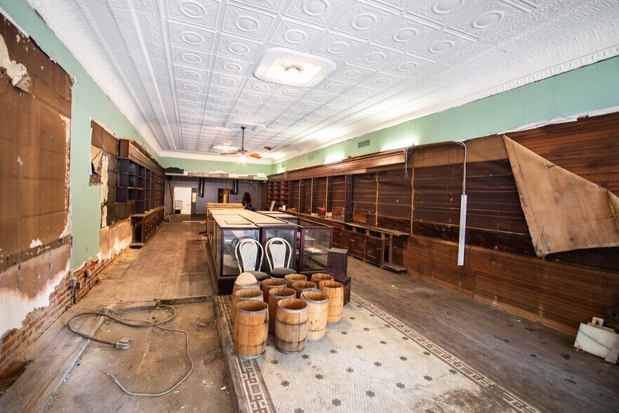 More Photos Of 514 S Elm St, Greensboro Storefront Retail Residential For Sale