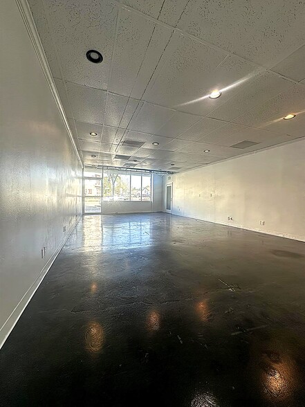 More Photos Of 14364-14366 Whittier Blvd, Whittier Office For Lease