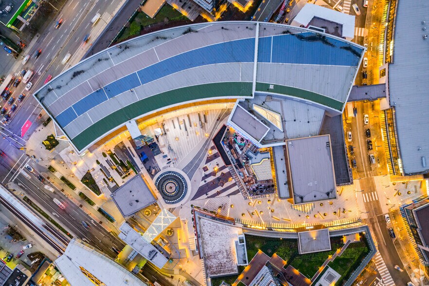 More Photos Of 4567 Lougheed Hwy, Burnaby General Retail For Lease