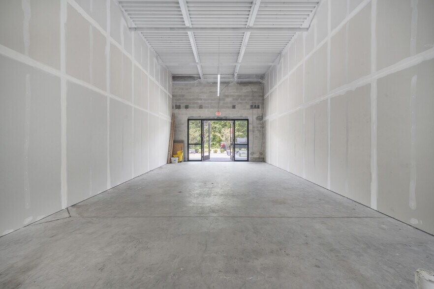 More Photos Of 3370 Rouse Rd, Orlando Storefront For Sale