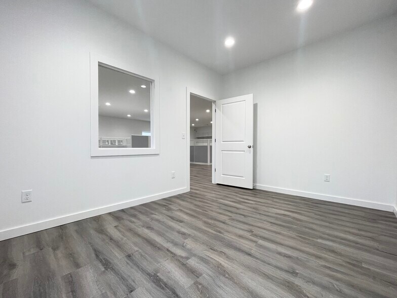 More Photos Of 55 Linker Mountain Rd, Dover Light Manufacturing For Sale