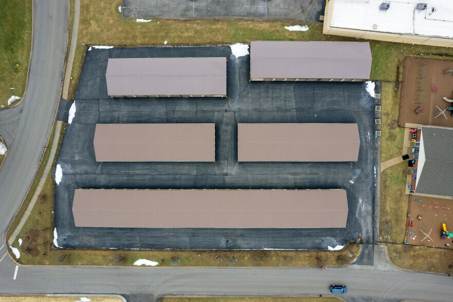 More Photos Of 14 Whittington Dr, Brownsburg Self Storage For Sale