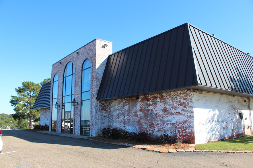 Primary Photo Of 4450 I-55, Jackson Storefront Retail Office For Lease