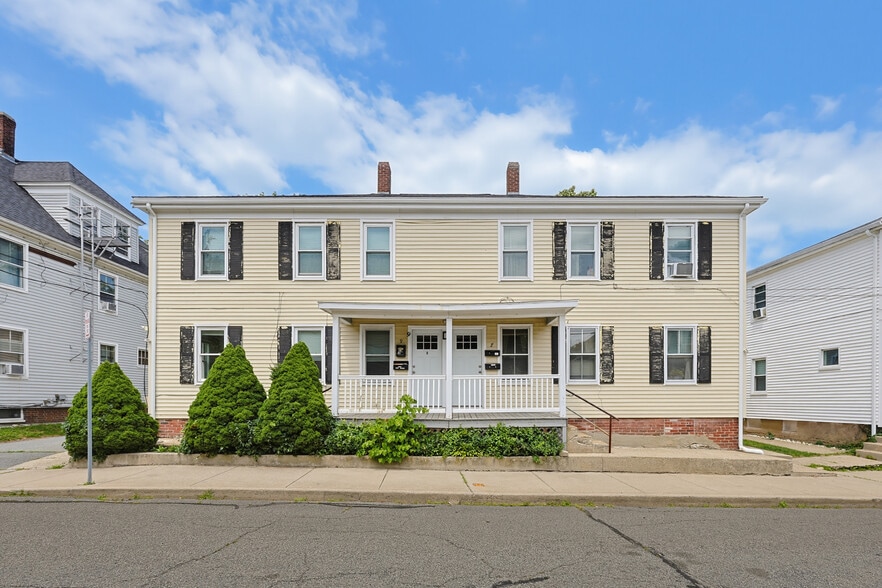 More Photos Of 7-9 Savery Ln, Plymouth Apartments For Sale